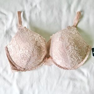 NWT Frederick’s of Hollywood Bra 38C